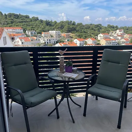 Bozo Apartment Hvar Town