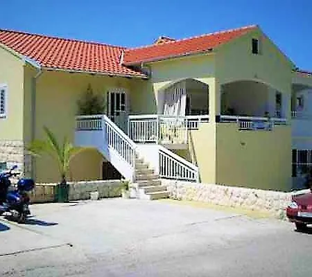 Bozo Apartament Hvar Town