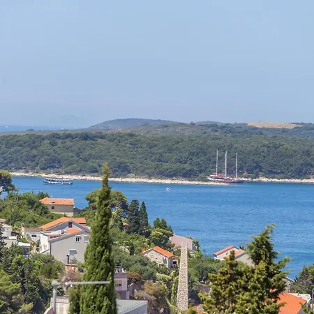 Διαμέρισμα Bozo *